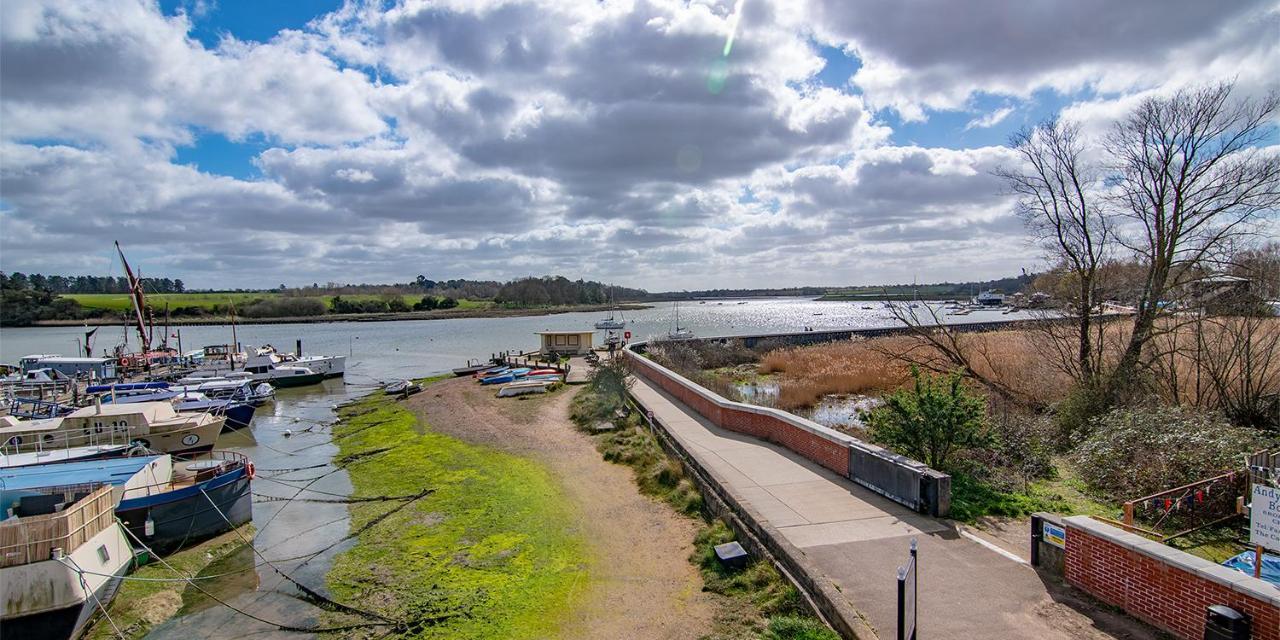 The Station Guest House Woodbridge Esterno foto